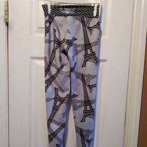 Stylishly sporty youth leggings